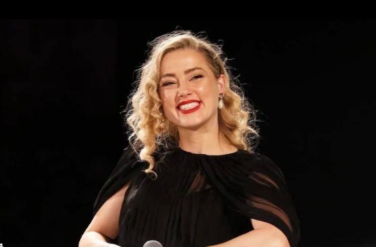 (Instagram/amberheard)