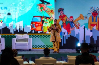 Desainer Kondang Anna Mariana Mendorong Busana Tradisional Indonesia Kembali Bangkit