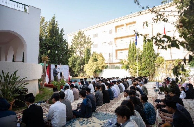Shalat Idul Adha di Negeri Ibnu Khaldun. (Foto: Antara)