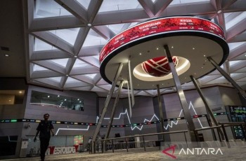 IHSG Tertekan Sentimen Global, Komoditas Melemah dan Tarif Dagang Membayangi
