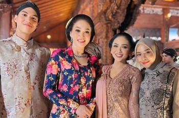 Maia Estianty Terharu di Siraman Al Ghazali dan Alyssa Daguise