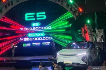 Chery Luncurkan C5 dan E5 Terbaru, Harga Mulai Rp319 Jutaan