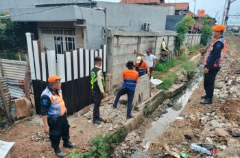 KAI Daop 1 Jakarta Tutup 28 Perlintasan Liar Demi Tingkatkan Keselamatan