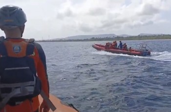 Basarnas Bali Kerahkan KN SAR Arjuna dan Helikopter Cari Korban KMP Tunu Pratama Jaya