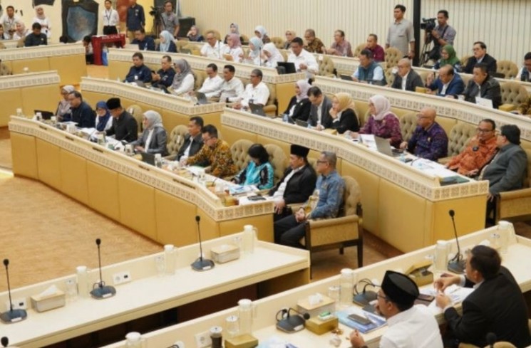 Rapat Dengar Pendapat (RDP) Komisi II DPR RI bersama Ombudsman RI dan kementerian/lembaga lainnya di Gedung DPR RI, Jakarta, Rabu (9/7/2025). ANTARA/HO-Ombudsman RI

