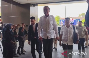 Bawa Ijazah Asli, Jokowi Penuhi Panggilan Polisi Terkait Kasus Dugaan Ijazah Palsu
