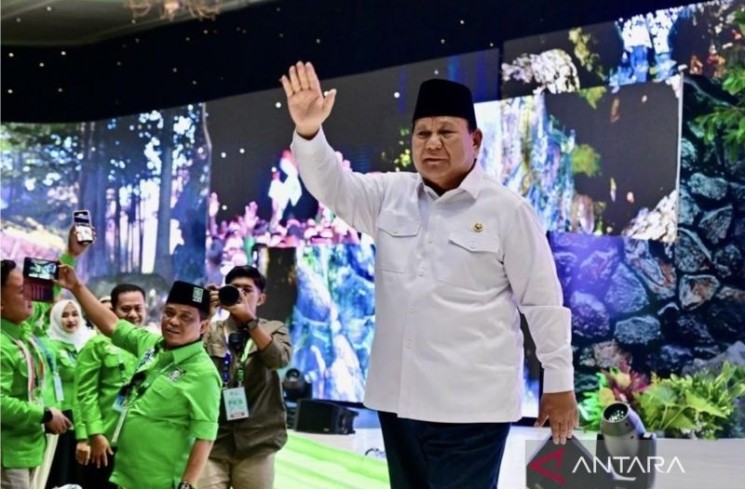 Presiden Prabowo Subianto menghadiri acara puncak peringatan Hari Lahir (Harlah) Ke27 PKB di Jakarta, Rabu (23/7/2025). ANTARA/HO-BPMI Sekretariat Presiden.
