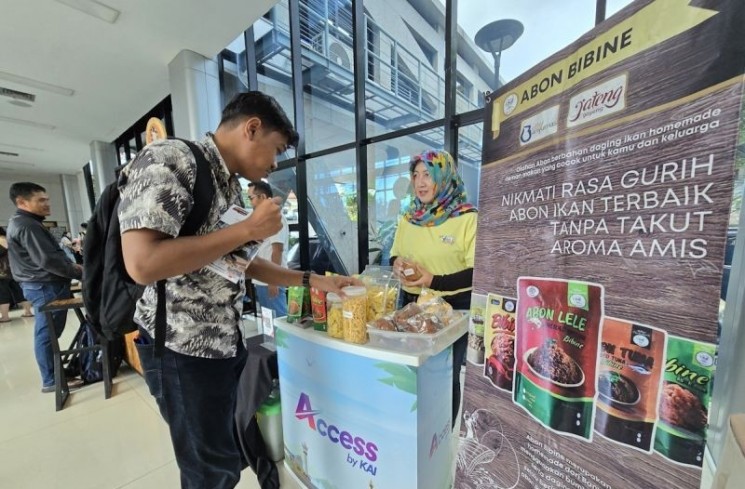 PT KAI dorong ekonomi kerakyatan lewat dukungan ke 431 UMKM. ANTARA/HO-Humas KAI
