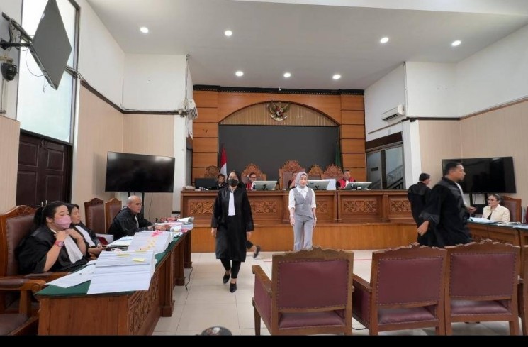 Dokter Reza Gladys dan lainnya. (ist)