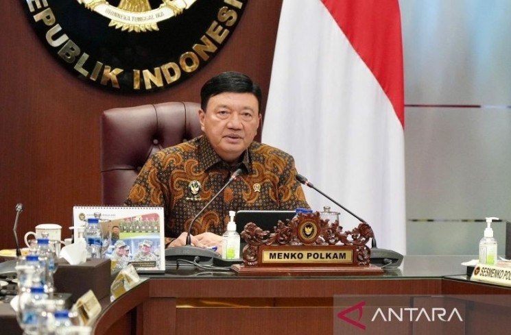 Menko Polkam Budi Gunawan saat menggelar rapat di kantor Kemenko Polkam Jakarta Pusat (ANTARA/Ho-Humas Menko Polkam)
