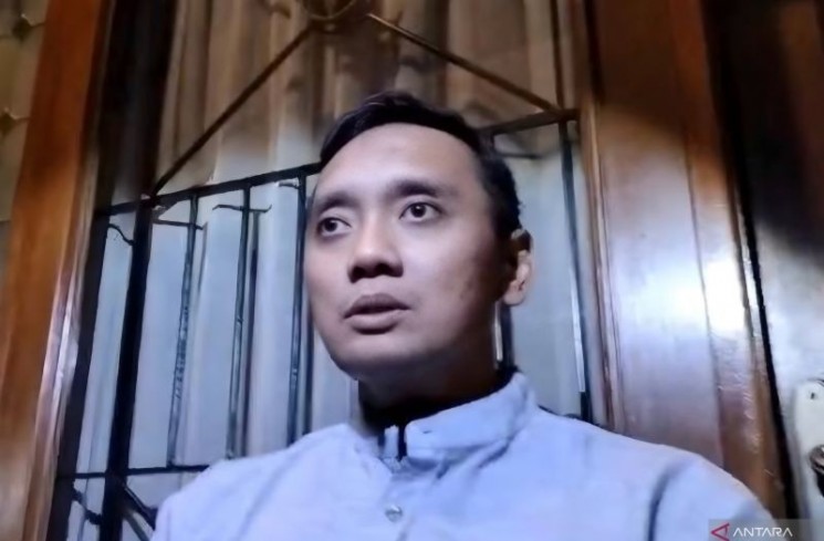 Perwakilan keluarga besar Arya Daru Pangayunan yang juga kakak iparnya, Meta Bagus di Jakarta, Rabu (30/7/2025). ANTARA/Dokumentasi Pribadi
