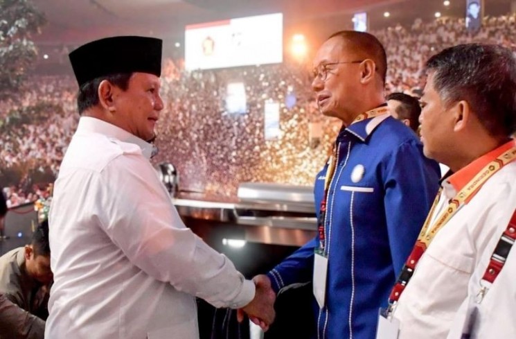 Dokumentasi - Wakil Ketua MPR RI Eddy Soeparno bersama Presiden Prabowo Subianto. (ANTARA/HO-MPR)
