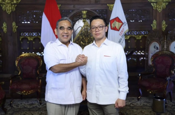 Ahmad Muzani bersama Sugiono menggambarkan transisi peralihan jabatan Sekjen Gerindra dalam unggahan di akun Instagram @ahmadmuzani2 pada Jumat (1/8/2025). (ANTARA/Instagram @ahmadmuzani2)
