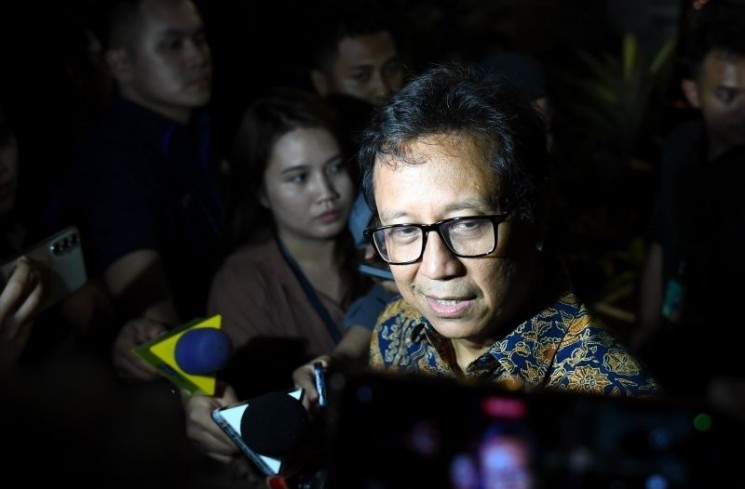 Menteri Kesehatan (Menkes) Budi Gunadi Sadikin menjawab pertanyaan wartawan saat dia ditemui selepas menghadap Presiden Prabowo Subianto di Istana Kepresidenan RI, Jakarta, Selasa (5/8/2025). ANTARA/HO-BPMI Sekretariat Presiden.
