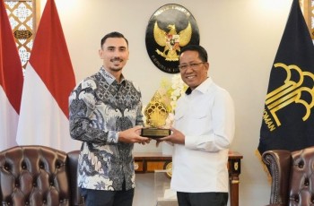 Proses Jadi WNI Hanya Lima Hari, Vincent Verhaag Puji Layanan Digital Kemenkum