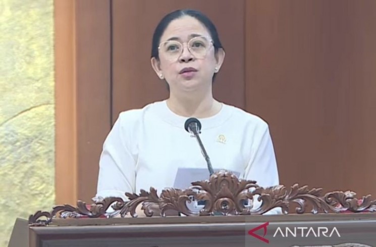 Ketua DPR RI Puan Maharani saat berpidato di kompleks parlemen, Jakarta, Kamis (24/7/2025). ANTARA/Bagus Ahmad Rizaldi
