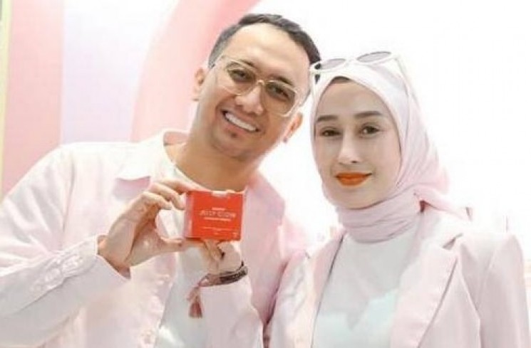 Reza Gladys dan dr. Attaubah Mufid. (ist)