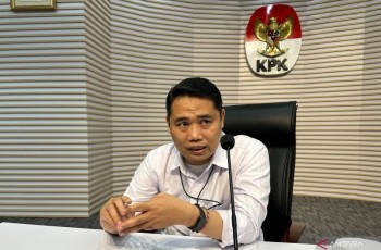 KPK Geledah Ruang Dirjen Keslan Kemenkes Terkait Kasus RSUD Kolaka Timur