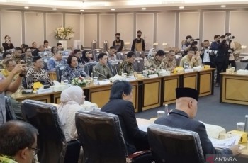 DPR Bahas Manajemen Royalti, Ariel Noah hingga Vina Panduwinata Hadir di Parlemen