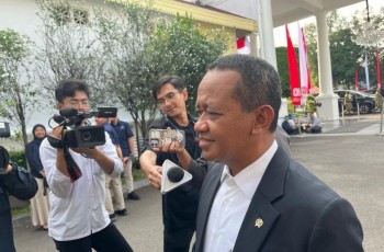 Bahlil: 5.700 Desa dan 4.400 Dusun Ditargetkan Teraliri Listrik pada 20292030