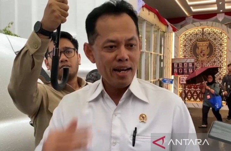 Kepala Badan Pengendalian Pembangunan dan Investigasi Khusus (Bapisus) Aris Marsudiyanto memberikan keterangan di Istana Kepresidenan Jakarta, Selasa (12/8/2025). ANTARA/Mentari Dwi Gayati