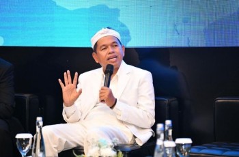 Gubernur Jabar Siapkan Merger 41 BUMD Jadi Dua Holding pada 2026