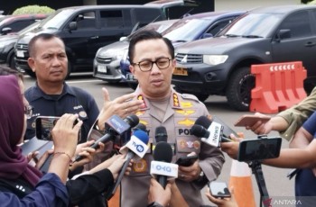Polisi Cegah 120 Pelajar Ikut Aksi Demo Buruh di DPR