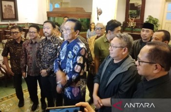 Sultan HB X: Aspirasi Mahasiswa Harus Disampaikan Tanpa Kekerasan