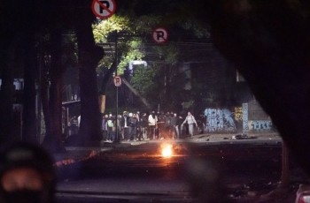 Polisi Klarifikasi Tembakan Gas Air Mata di Unisba: Dipicu Lemparan Molotov