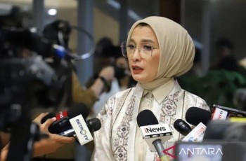 DPR Dorong Beasiswa Kedokteran untuk Santri, Arzeti Bilbina: Pesantren Bisa Tumbuh Lebih Sehat
