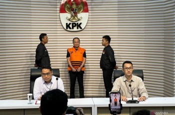 KPK Tahan Dirut PT Wahana Adyawarna Menas Erwin Terkait Dugaan Suap di MA