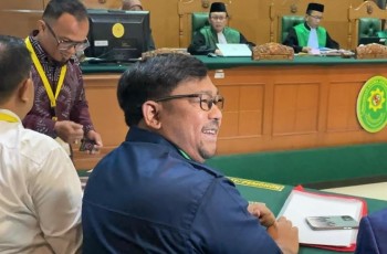 Komedian Bedu dan Irma Kartika Anggraeni, Hadiri Sidang Cerai Perdana di PA Jaksel
