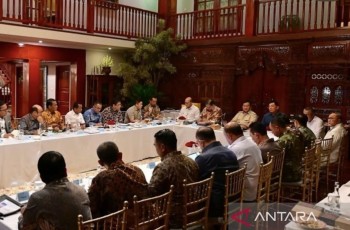 Prabowo Tegaskan Standar Kebersihan: Semua Dapur Program Makan Bergizi Harus Miliki Alat Sterilisasi