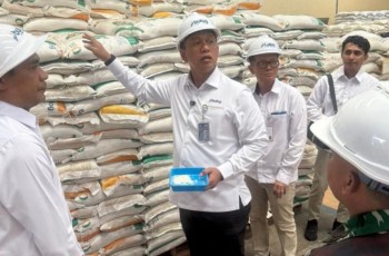 Bulog Kirim 270 Ton Beras ke Ternate, Pastikan Reproses Beras Turun Mutu Tetap Sesuai Standar
