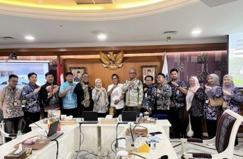 Kemensos Tegaskan: Keluarga Penerima Manfaat Boleh Terima Beberapa Bantuan Sekaligus