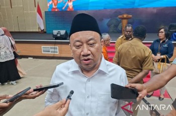 Judul: DPR: Disiplin Siswa Harus Mendidik, Bukan Melukai