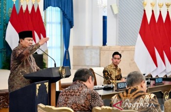 Prabowo Minta Biaya Haji Turun dan Waktu Tunggu Dipangkas Jadi 26 Tahun
