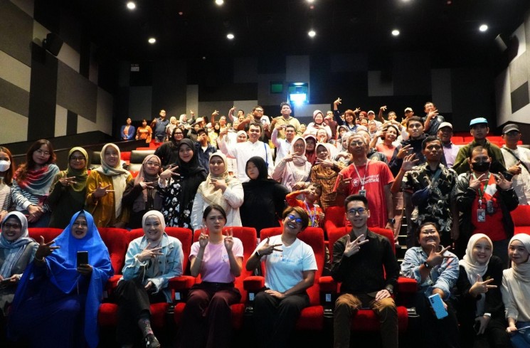 PT Produksi Film Negara (Persero) atau PFN, dengan dukungan penuh dari Ekonomi Kreatif/Badan Ekonomi Kreatif Republik Indonesia, telah menyelenggarakan kegiatan Nonton Bareng film “Menuju Pelaminan” (istimewa)