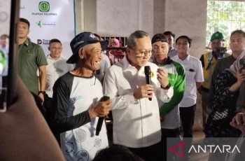 Zulhas Sebut Penurunan Harga Pupuk Subsidi Jadi Sejarah Baru di Sektor Pertanian