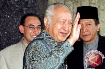 Dua Akademisi Nilai Soeharto Layak Diberi Gelar Pahlawan Nasional