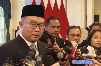 Presiden Prabowo Lantik Rektor IPB Arif Satria Jadi Kepala BRIN