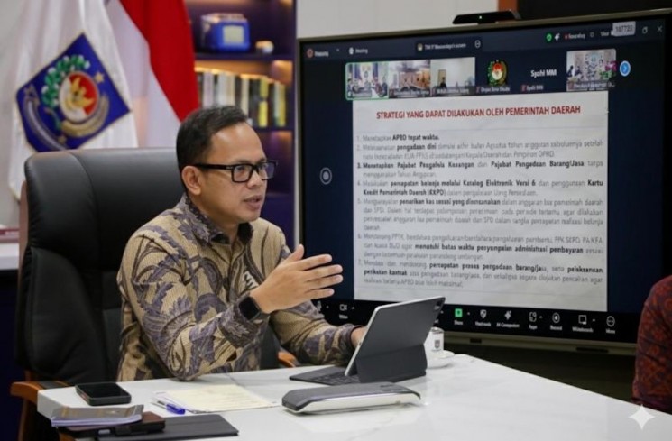 Wakil Menteri Dalam Negeri Bima Arya Sugiarto pimpin Rapat Monitoring dan Evaluasi Realisasi APBD Tahun Anggaran 2025 di Kantor Kementerian Dalam Negeri, Jakarta, Jumat (26/9/2025). ANTARA/HO-Kemendagri
