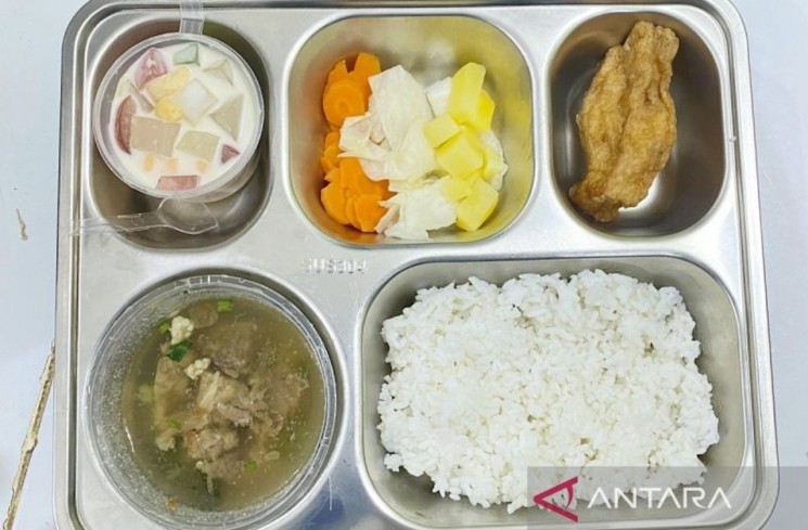 Ilustrasi Menu sehat MBG dari SPPG Angsau Dua. ANTARA/Firman
