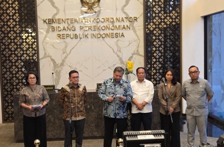 Konferensi Pers yang digelar di Kementerian Koordinator Bidang Perekonomian, Jakarta, Rabu (26/11/2025) (ANTARA/Bayu Saputra)
