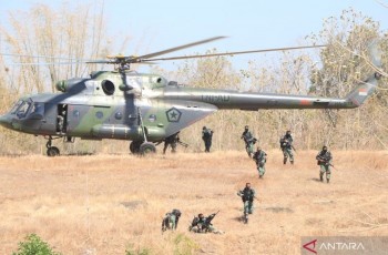 TNI AD Terjunkan Dua Helikopter untuk Percepat Penanganan Bencana di Sumatera