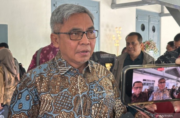 Ketua Komisi Pemberantasan Korupsi Setyo Budiyanto memberikan keterangan usai menghadiri rangkaian Hari Antikorupsi Sedunia 2025, di Kota Yogyakarta, Daerah Istimewa Yogyakarta, Senin (8/12/2025). ANTARA/Rio Feisal
