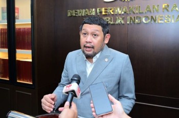 Anggota DPR Dorong OJK Cabut Aturan Penagihan Utang Lewat Pihak Ketiga