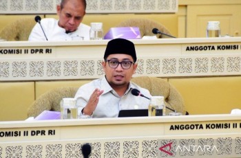 Anggota DPR Desak KPU Evaluasi Verifikasi Pencalonan Buntut Kasus Ijazah Palsu