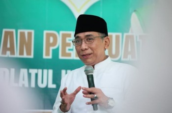 Penuhi Undangan Kiai Sepuh, Ketua Umum PBNU Hadiri Silaturahim di Ponpes Lirboyo