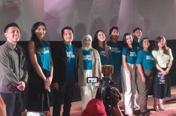 Rebutan Suami, Yasmin Napper Jambak Megan Domani di Film 'Musuh Dalam Selimut'
